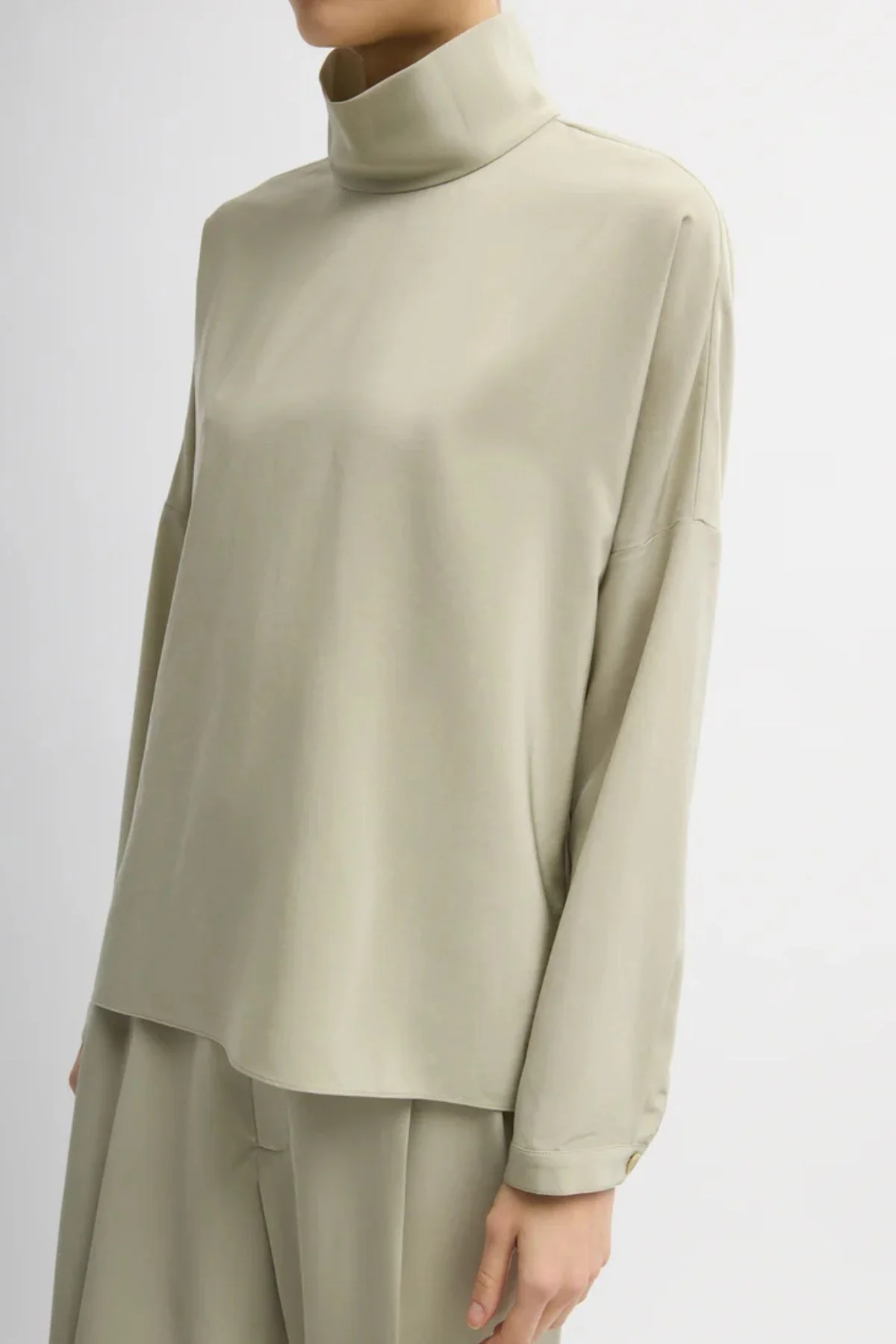 Tibi Relaxed Suiting Dolman Top - Moss Grey - Image 4